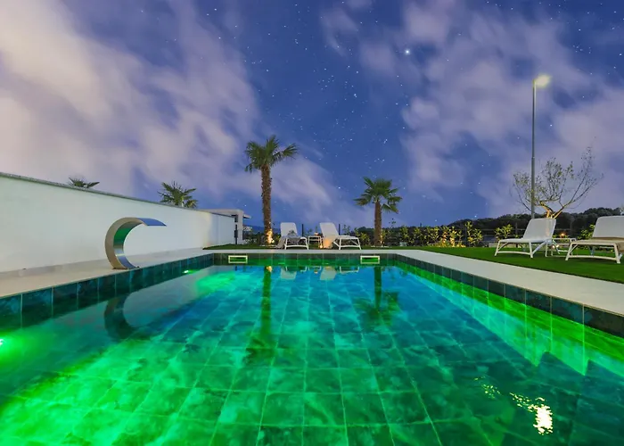 Private Complex For Up To 16 Guests Krk *