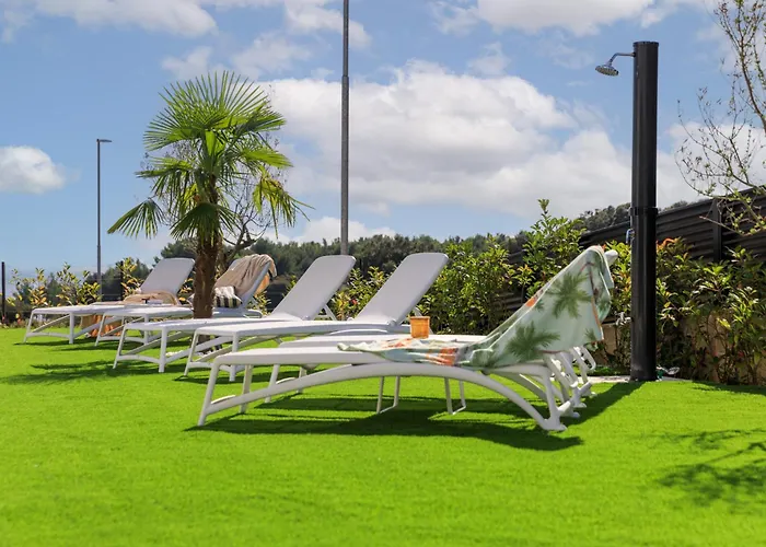 Private Complex For Up To 16 Guests Krk *