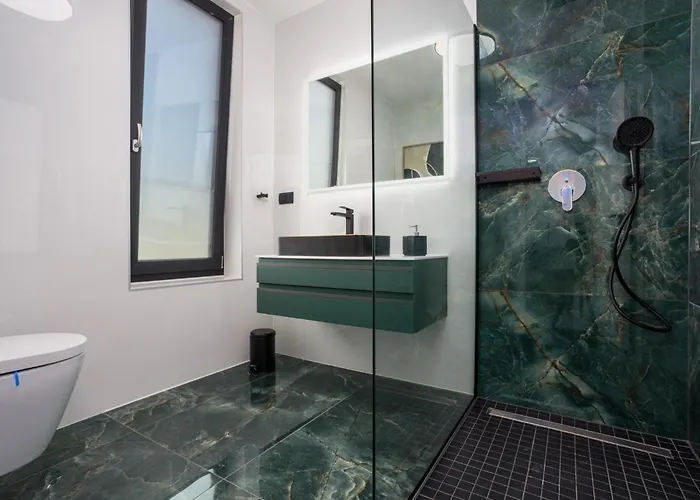 Private Complex For Up To 16 Guests Krk * Krk Town