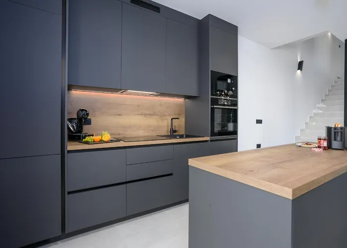 Private Complex For Up To 16 Guests Krk Vila